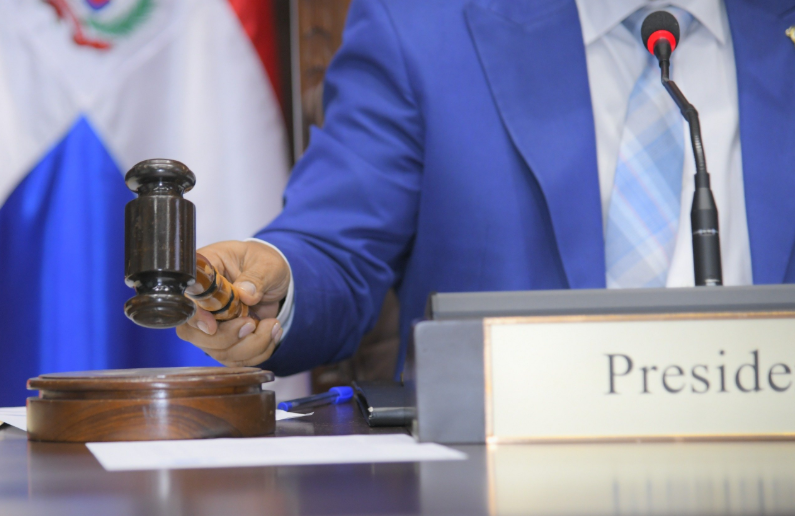 Diputados aprueban en primera lectura proyecto que elimina candidaturas independientes